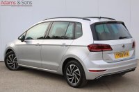 VOLKSWAGEN GOLF SV