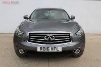 INFINITI QX70